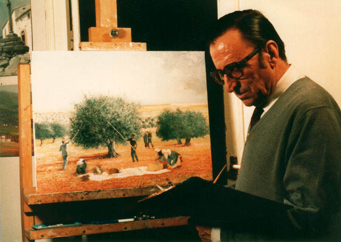 Imagen: Indalecio pintando en su estudio. Fuente: Fondo de la Fundación Indalecio Hernández Vallejo